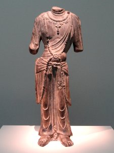 Bodhisattva, Shaanxi province, probably Chang'an, Tang dynasty, early 8th century AD, limestone with traces of pigment and gesso - Freer Gallery of Art - DSC05662