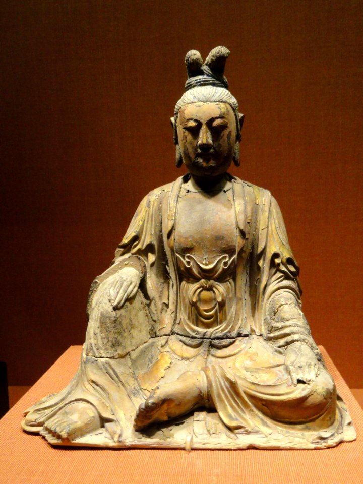 Bodhisattva, China, Yuan dynasty, c. 14th century AD, wood with lacquer and pigments - San Diego Museum of Art - DSC06530