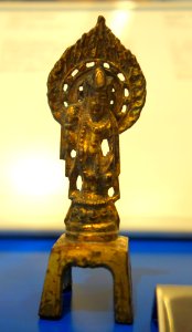 Bodhisattva, China, Tang dynasty, 618-907, gilt bronze - Royal Ontario Museum - DSC04094