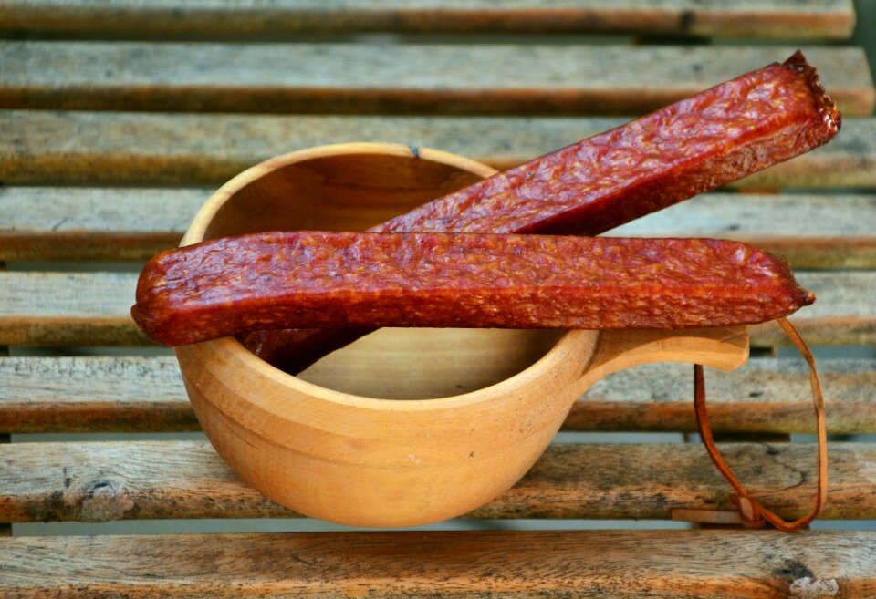 Hearty spicy mettwurst