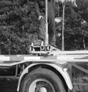 Bosbouw, arbeiders, takelwagens, Bestanddeelnr 253-4650