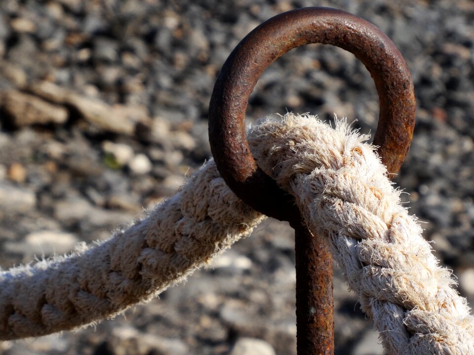 Picket ring old rope