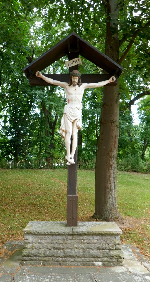Borgentreich - Wegekreuz an der Apolloniakapelle