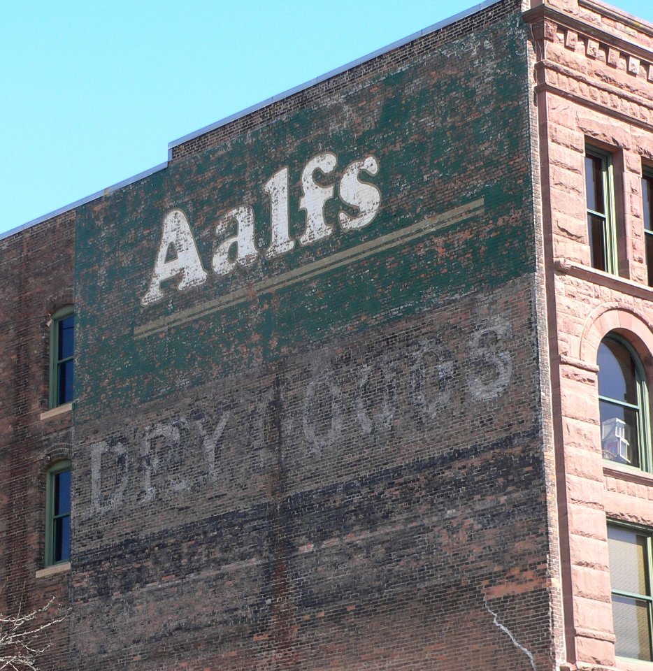 Boston Block (Sioux City) W ghost sign