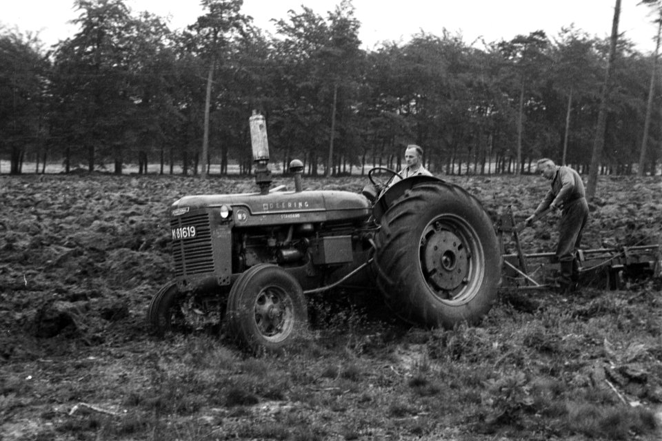 Bosbewerking, machines, werktuigen, arbeiders, Bestanddeelnr 170-0999