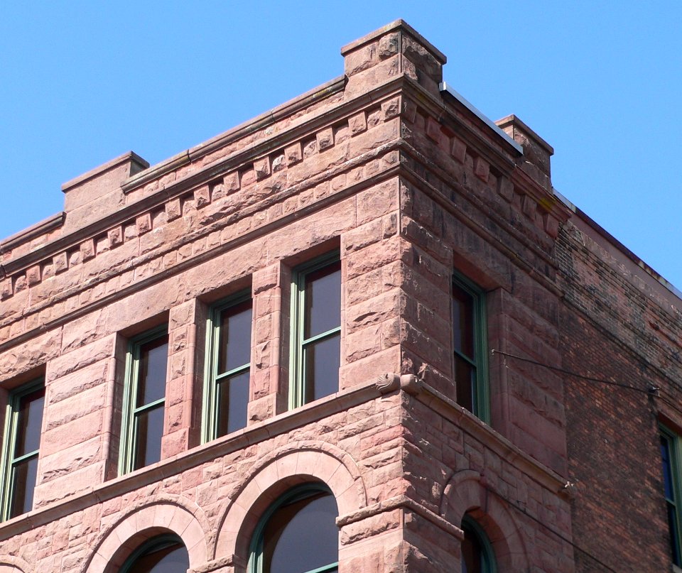 Boston Block (Sioux City) upper SE corner