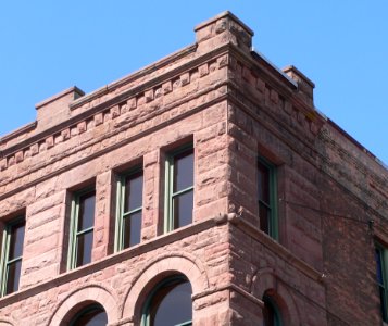 Boston Block (Sioux City) upper SE corner