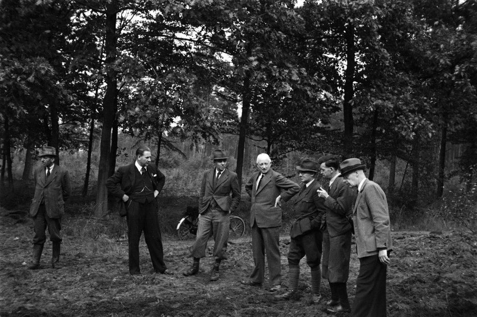 Boswachters, mannen, gesprekken, De Rips, Bestanddeelnr 170-0730