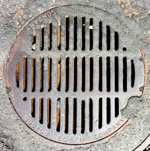 Boston Edison Company grate - Arlington, MA - 20200831 103859