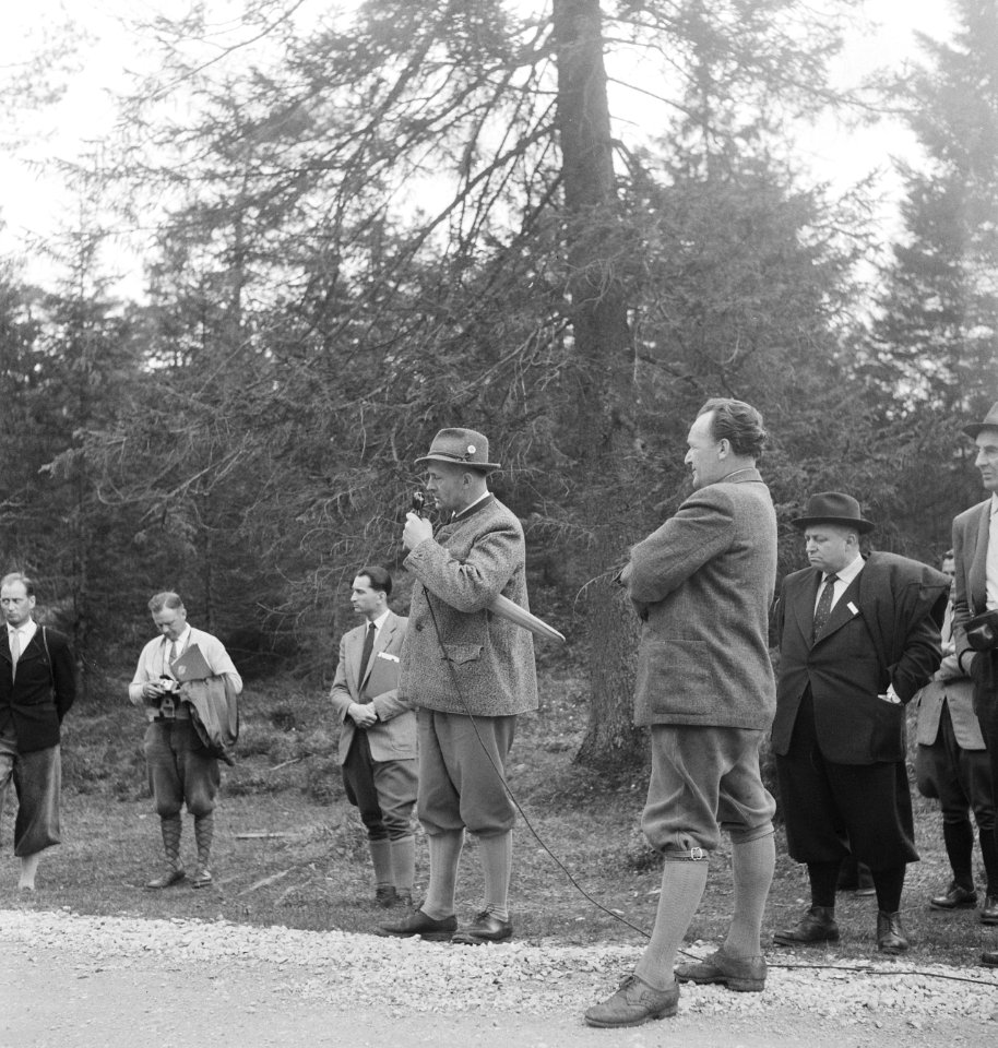 Bosbewerking, arbeiders, mannen, toespraken, Bestanddeelnr 251-9055