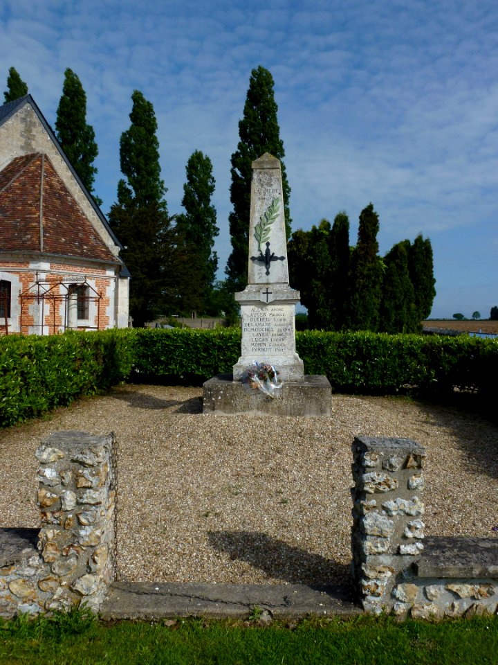 Bosrobert (Eure, Fr) monument aux morts