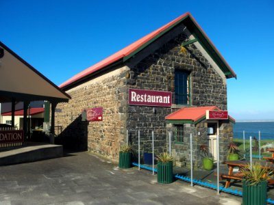 Bond Store Stanley 20190722-012