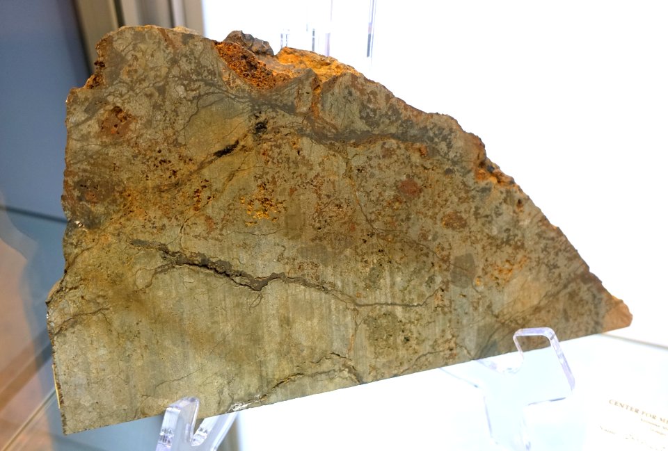 Bondoc - Center for Meteorite Studies - Arizona State University - Tempe, AZ - DSC05815