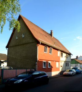 Bommersheim, Burgstraße 19-17