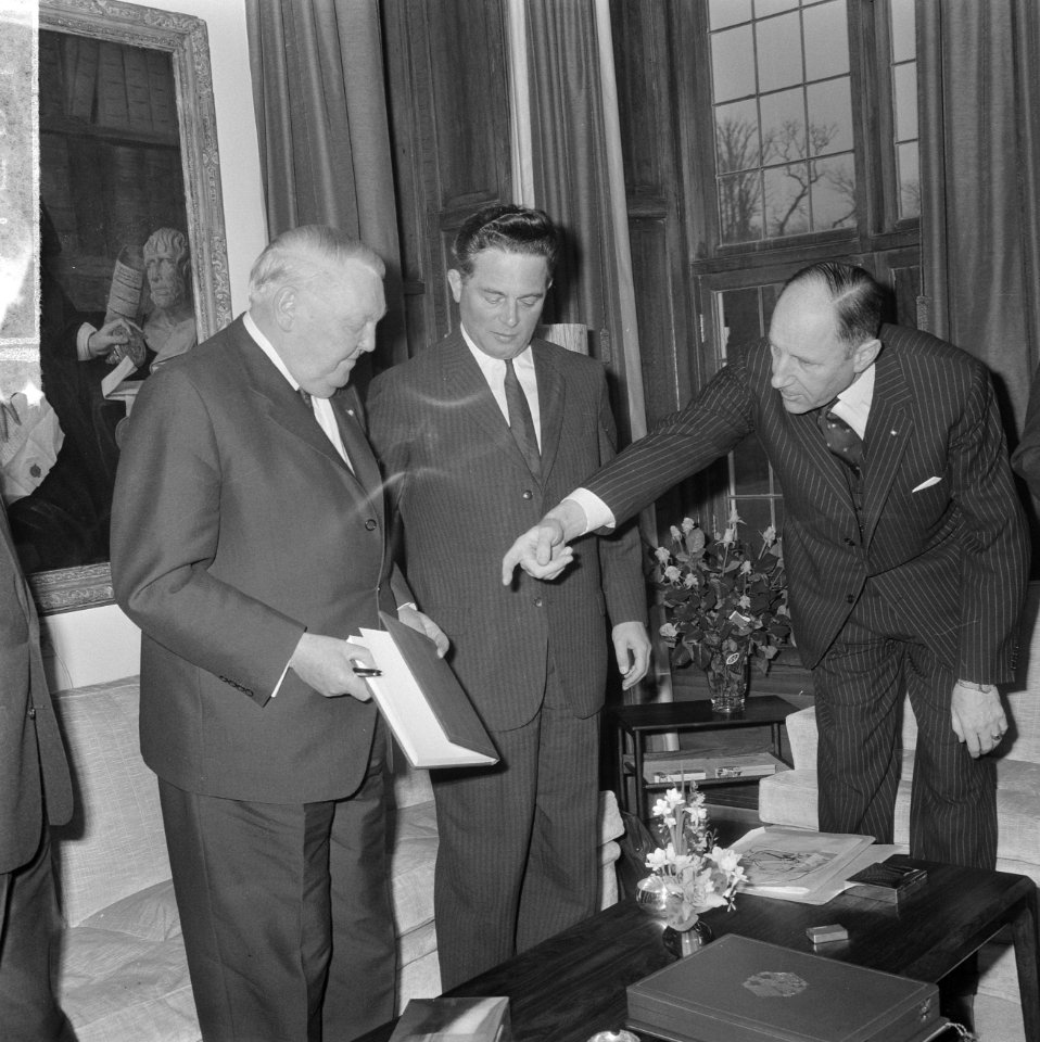 Bondskanselier Ludwig Erhard in Holland, bondskanselier Erhard bracht bezoek aan, Bestanddeelnr 916-1267