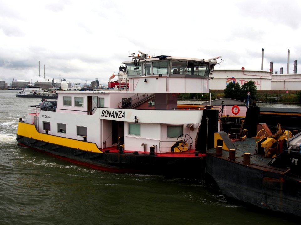 Bonanza - ENI 02320254, Van Cauwelaertsluis, Port of Antwerp pic2