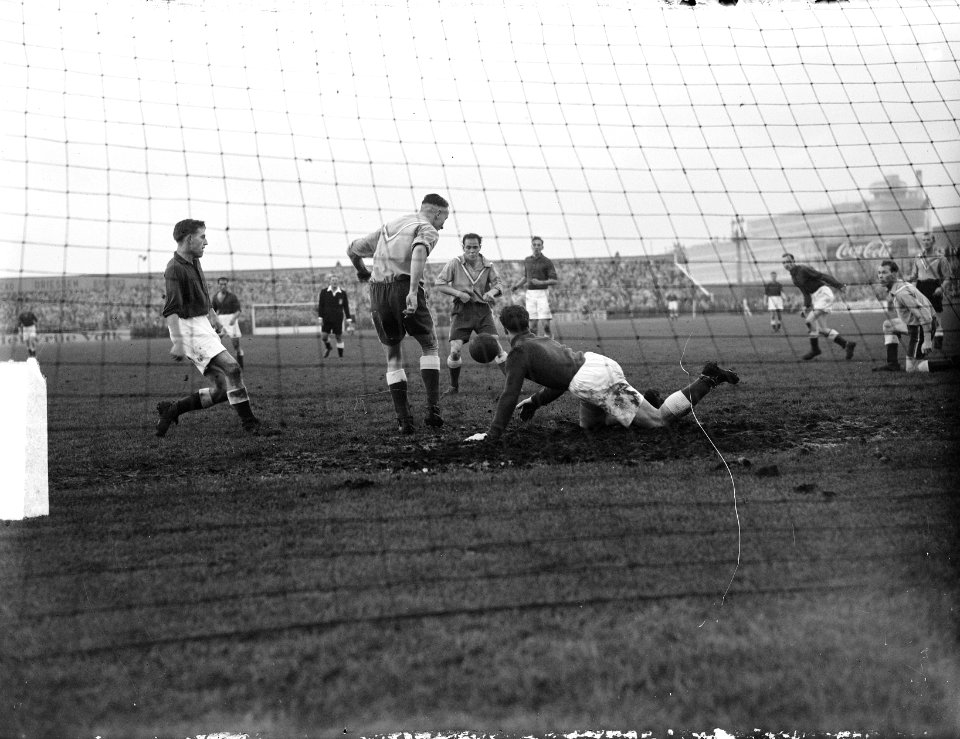 Bondselftal tegen Rotterdam 0-3, Bestanddeelnr 904-3016