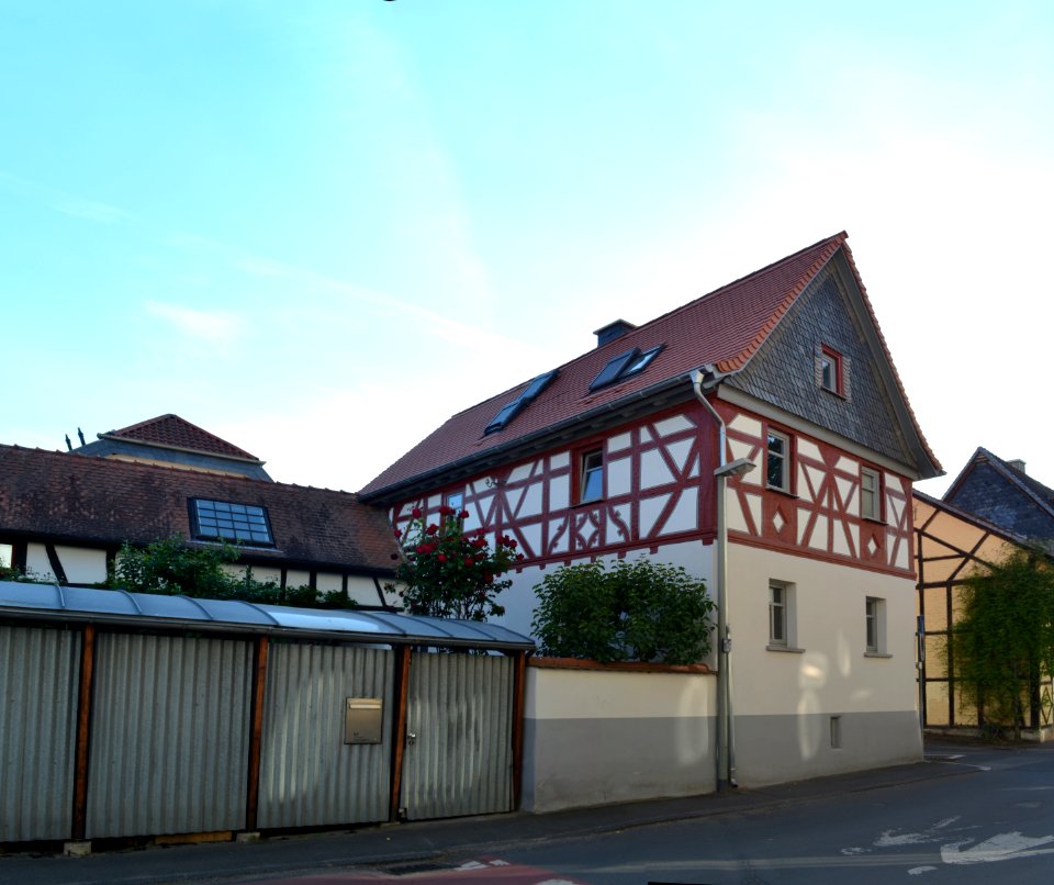 Bommersheim, Lange Straße 87 (1)