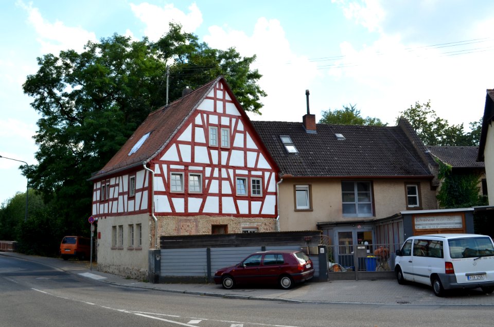 Bonames, Homburger Landstraße 625