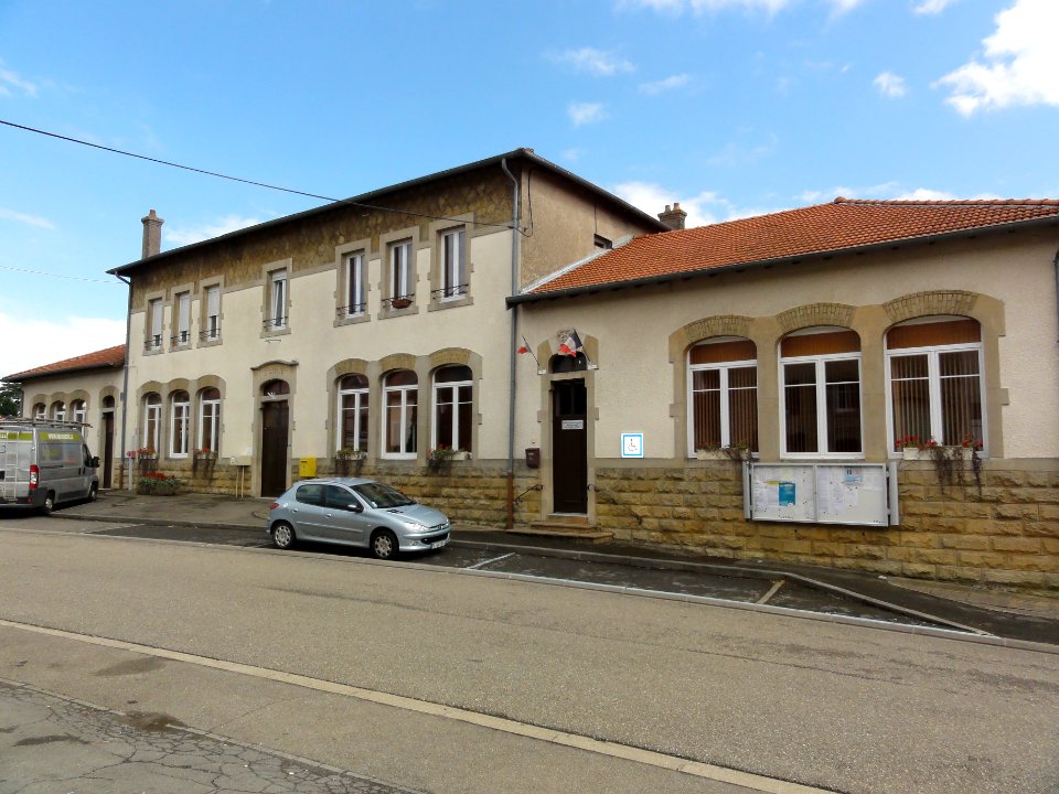Boismont (Meurthe-et-M.) écoles et mairie