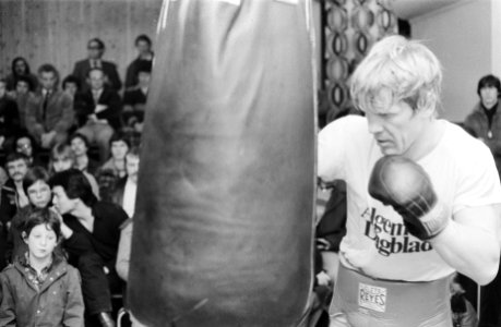 Boksen, training Rudi Koopmans in verband met gevecht o Europese titel halfzwaar, Bestanddeelnr 930-0993