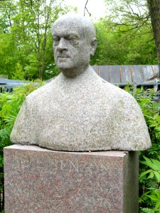 Boje Benzon memorial - Copenhagen Zoo - DSC09010