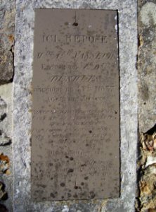 Boissy-Lamberville plaque tombale
