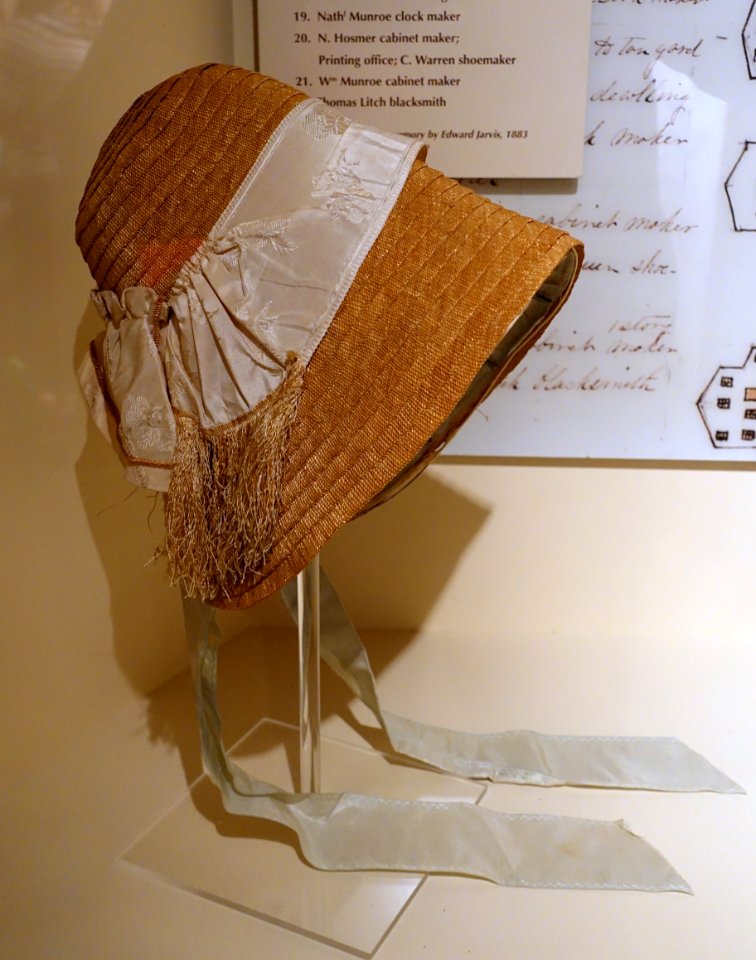 Bonnet, New England, 1820-1840, straw braid and silk - Concord Museum - Concord, MA - DSC05602