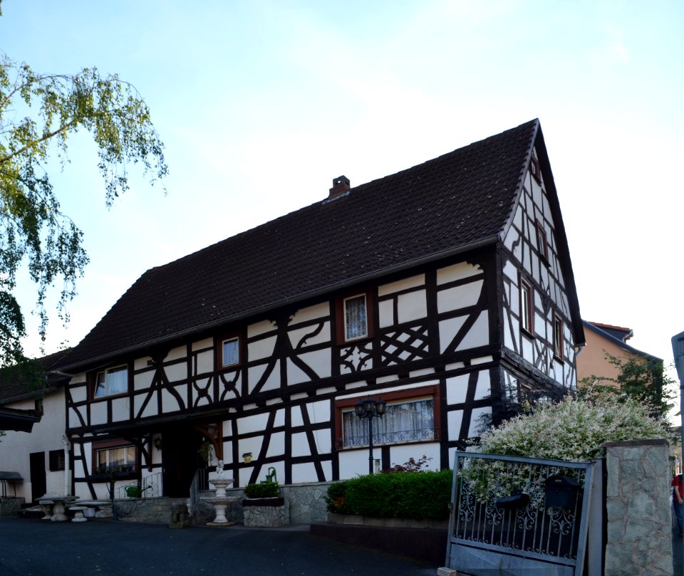 Bommersheim, Lange Straße 63
