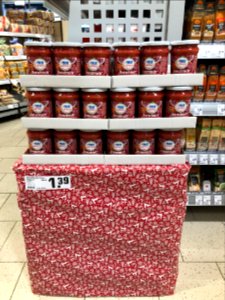 Borschtsch als Fertiggericht im Supermarkt