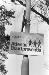 Bord Attentie Buurtpreventie in de Vogelwijk Den Haag, Bestanddeelnr 934-3513