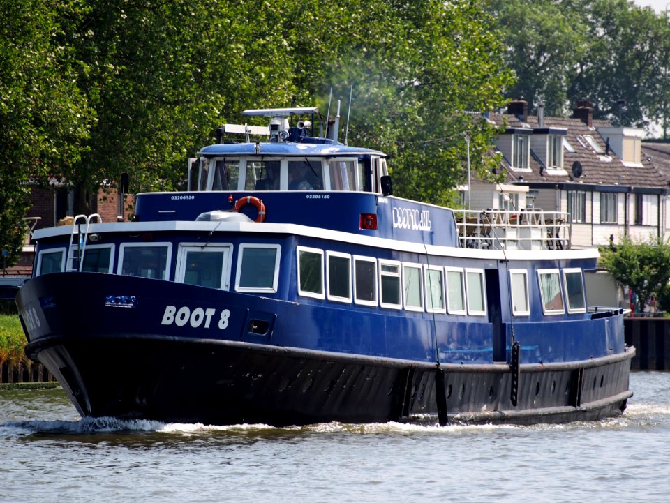 Boot 8 - ENI 02206150, Amsterdam-Rijnkanaal pic1