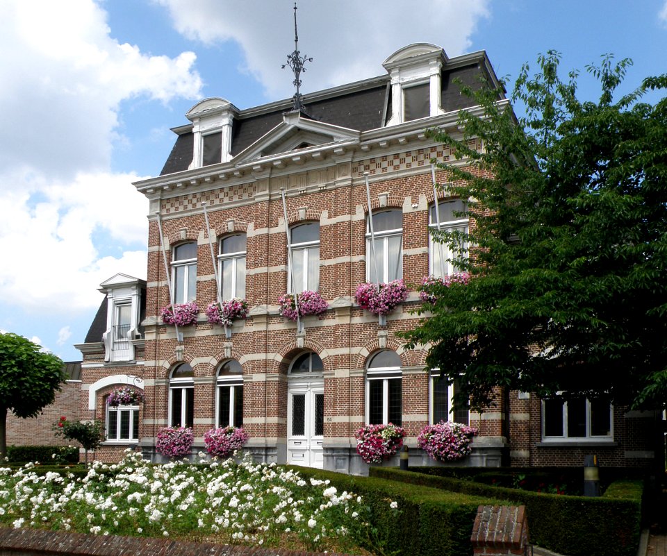 Borsbeek Gemeentehuis 3