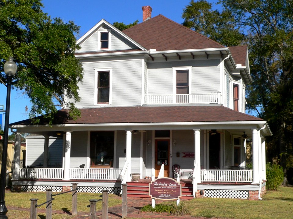 Booker-Lewis house from S 1