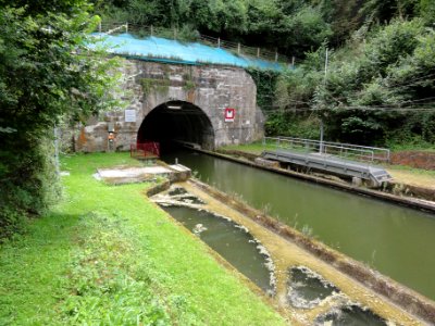 Bony (Aisne), hameau de Macquincourt, Canal de Saint-Quentin, sortie du tunnel de Riqueval
