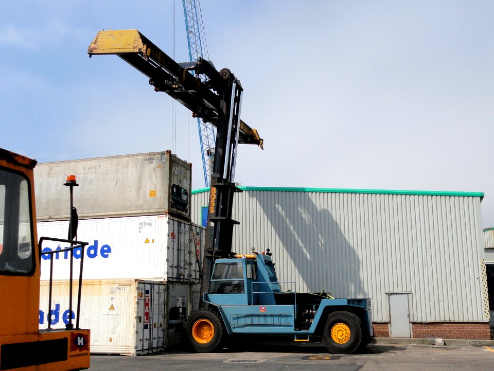 BOSS SISU forklift at Dover pic5