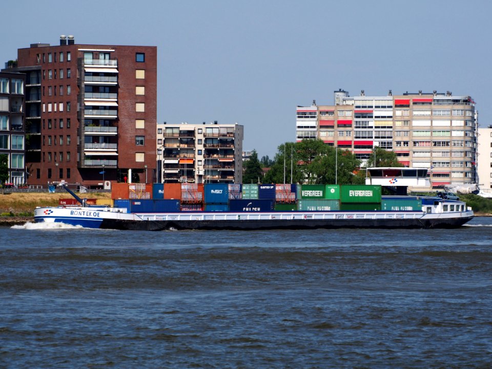 Bontekoe - ENI 02331952, Beneden Merwede, Dordrecht