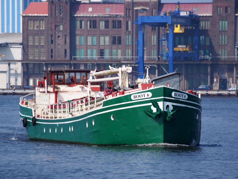 Boot 6, ENI 02205776, Noordzeekanaal, Port of Amsterdam, pic3