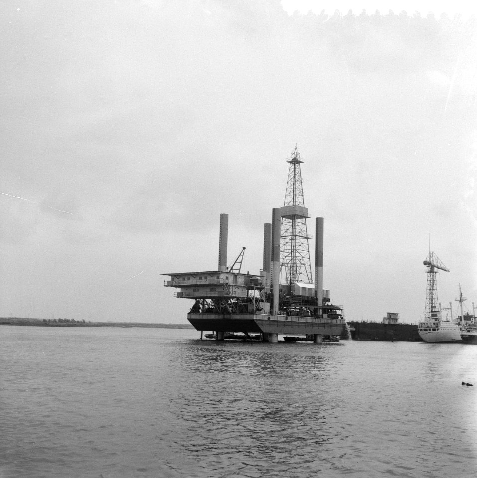 Booreiland Triton boort proef, Bestanddeelnr 912-8365