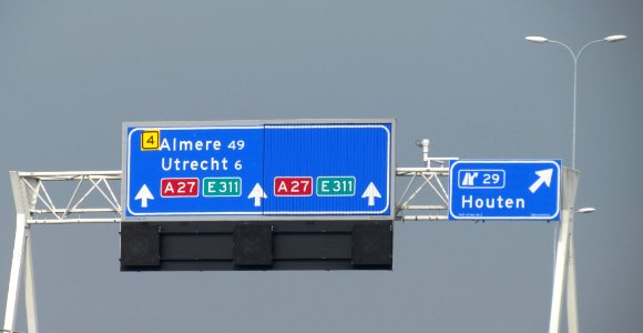 Borden A27 Houten