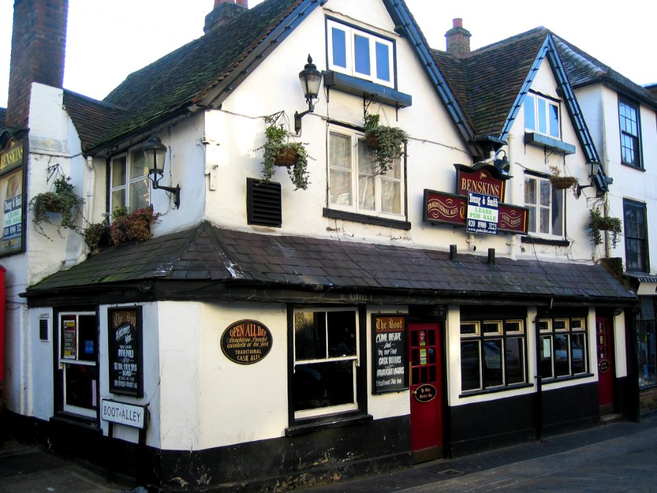 Boot-St-Albans-20031208-003