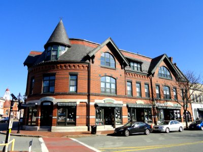 Book Ends - Winchester, MA - DSC04163