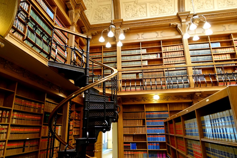 Books - Great Library, Osgoode Hall - Toronto, Canada - DSC00432