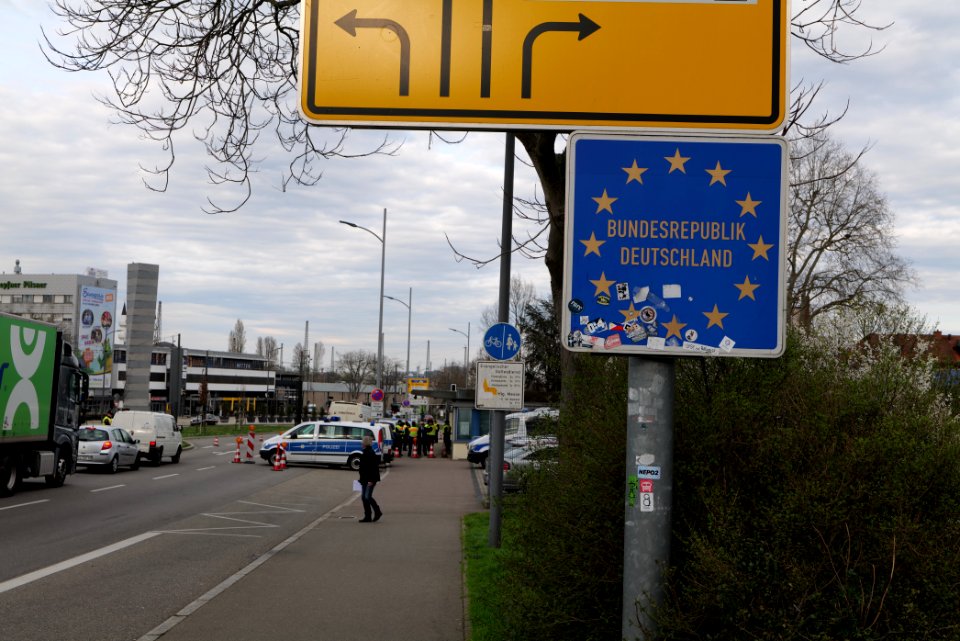 Border control checkpoint at Europe bridge German side 2020-03-16 27