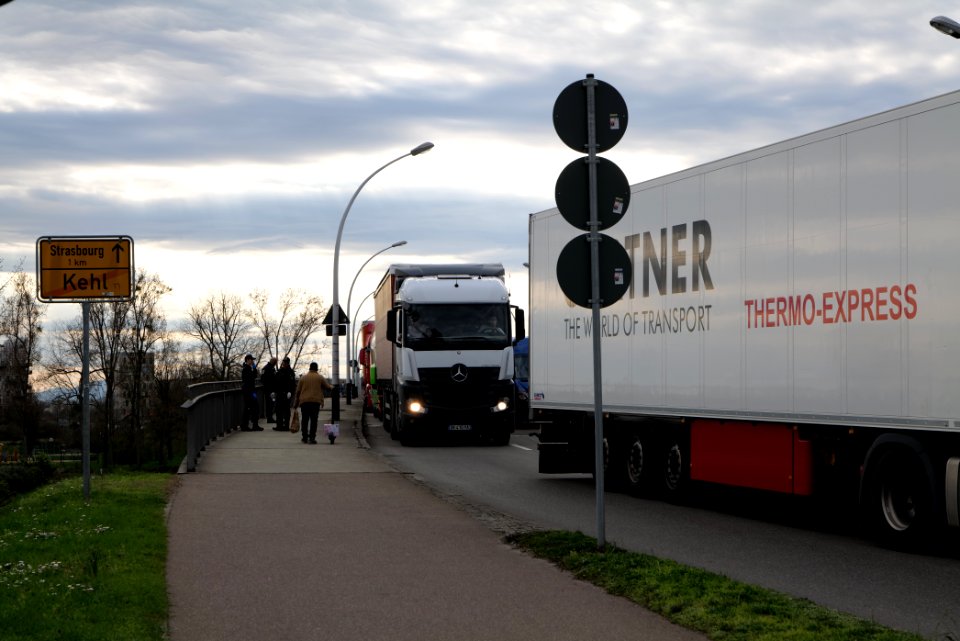 Border control checkpoint at Europe bridge German side 2020-03-16 23