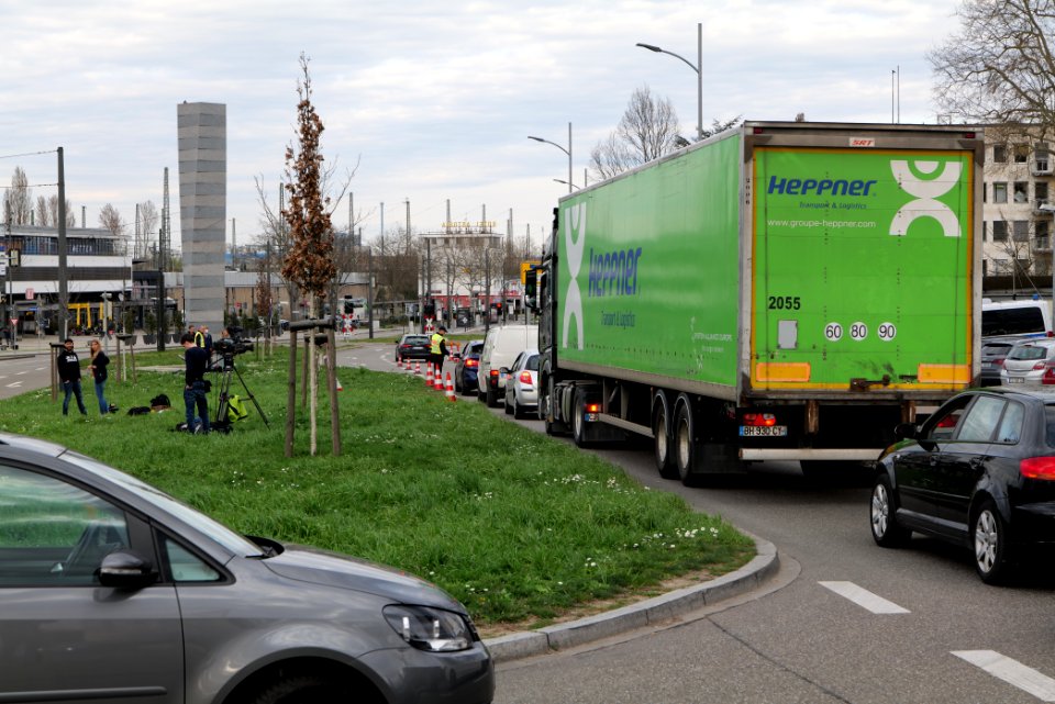 Border control checkpoint at Europe bridge German side 2020-03-16 26