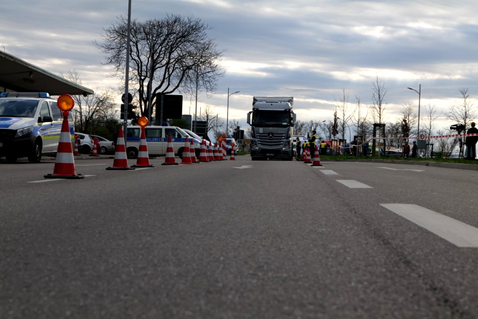 Border control checkpoint at Europe bridge German side 2020-03-16 33