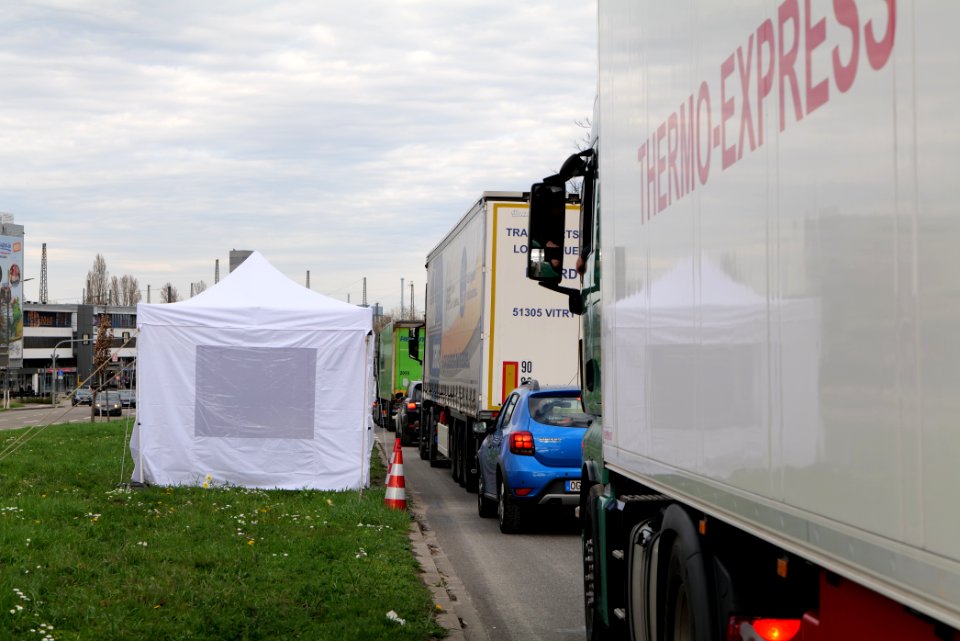 Border control checkpoint at Europe bridge German side 2020-03-16 25