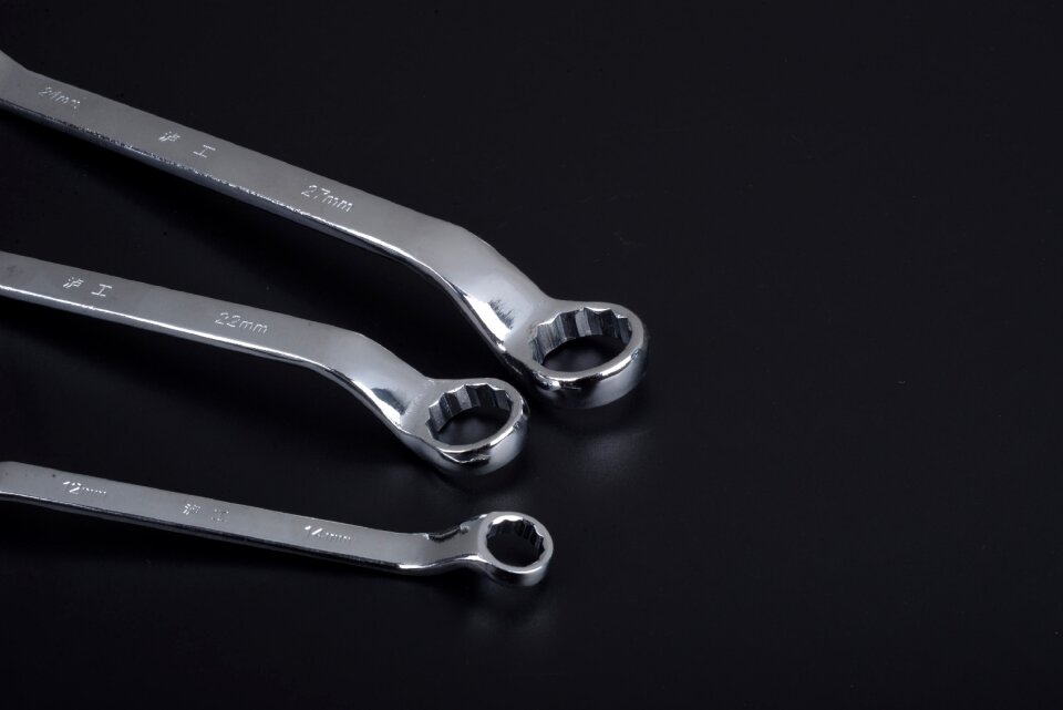 Removal hardware hardware tools
