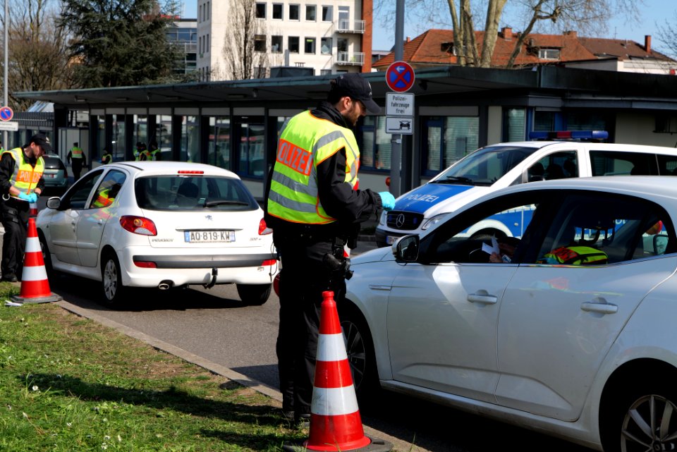 Border control checkpoint at Europe bridge German side 2020-03-16 15